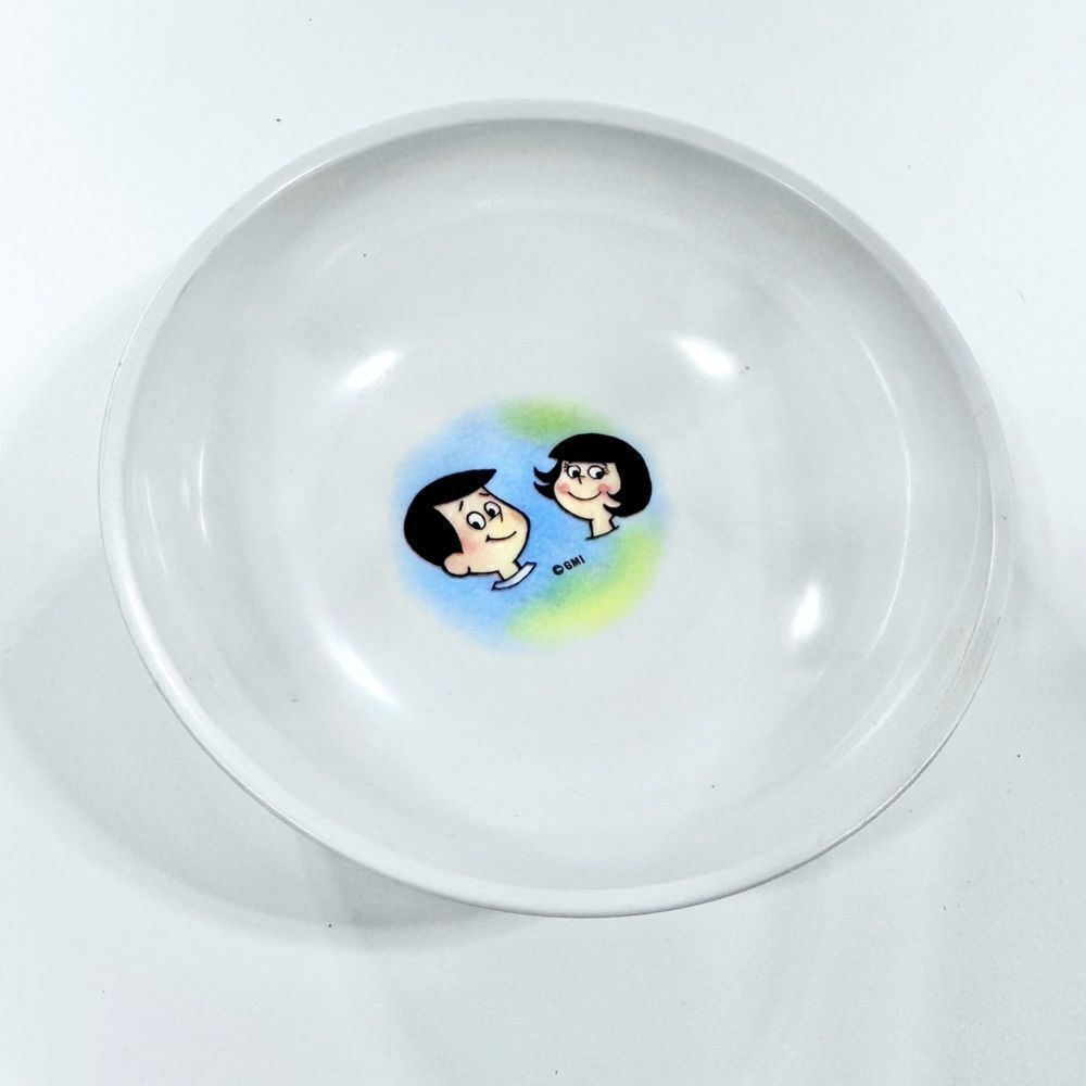 Vintage melamine cheerio bowl